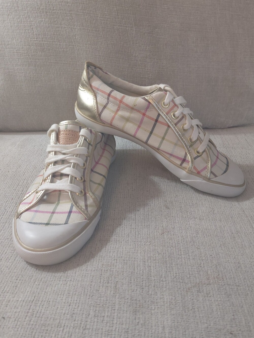Coach Barrett Colorful Plaid Low-Top Sneakers with Gold Accents Size 8